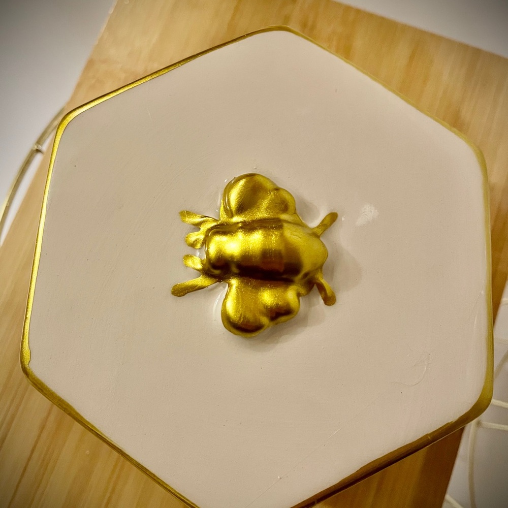 Honeycomb bee Jewery box - Picture 2 of 4
